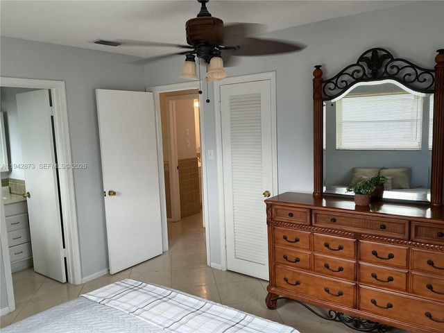 8604 NW 59th Pl, Tamarac, FL 33321