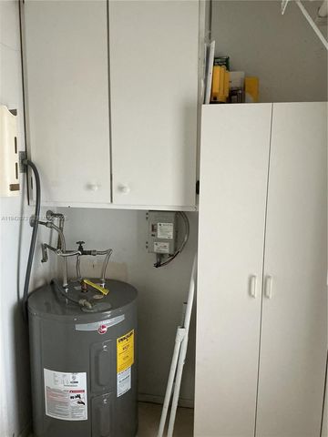 8604 NW 59th Pl, Tamarac, FL 33321