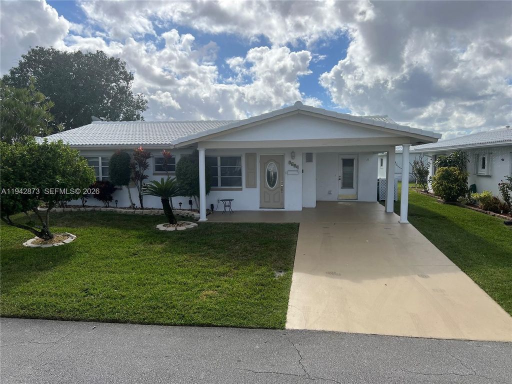 8604 NW 59th Pl, Tamarac, FL 33321