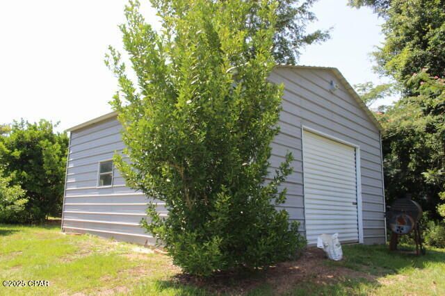 2100 3rd Avenue, Sneads, FL 32460