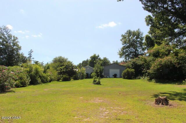 2100 3rd Avenue, Sneads, FL 32460