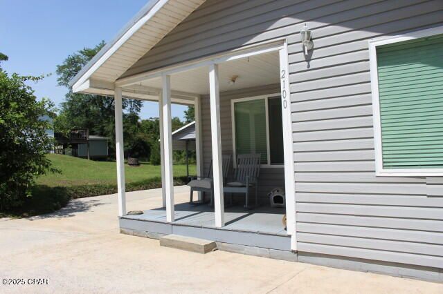 2100 3rd Avenue, Sneads, FL 32460