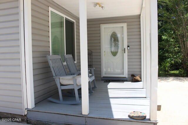 2100 3rd Avenue, Sneads, FL 32460