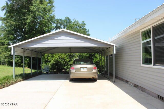 2100 3rd Avenue, Sneads, FL 32460