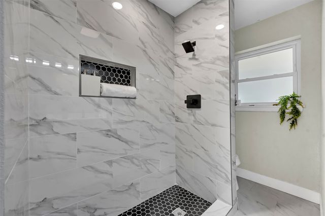 6916 Rebel Road, Forest Hill, TX 76140