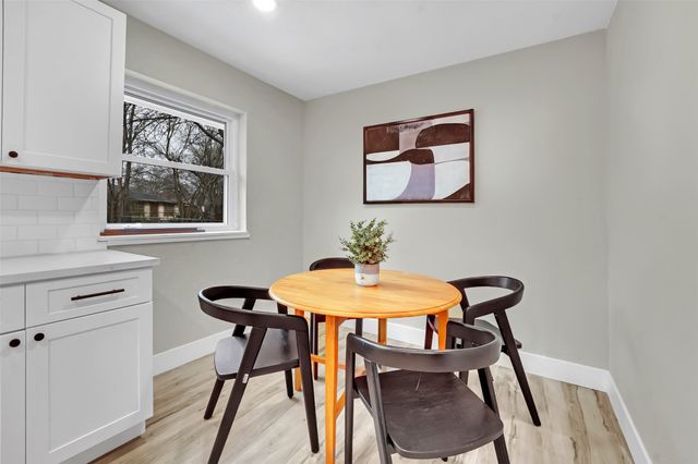 6916 Rebel Road, Forest Hill, TX 76140