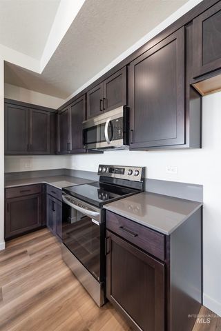 345 E Chevy Dr., Boise, ID 83716