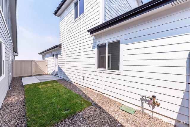 345 E Chevy Dr., Boise, ID 83716