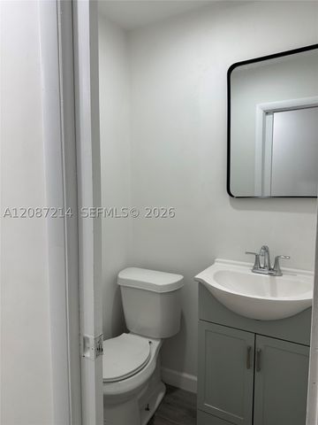 2025 NW 191st St, Miami Gardens, FL 33056