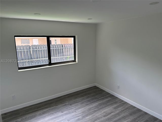 2025 NW 191st St, Miami Gardens, FL 33056