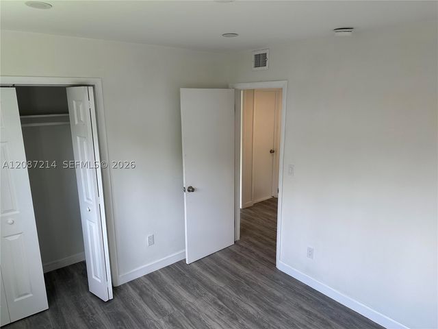 2025 NW 191st St, Miami Gardens, FL 33056