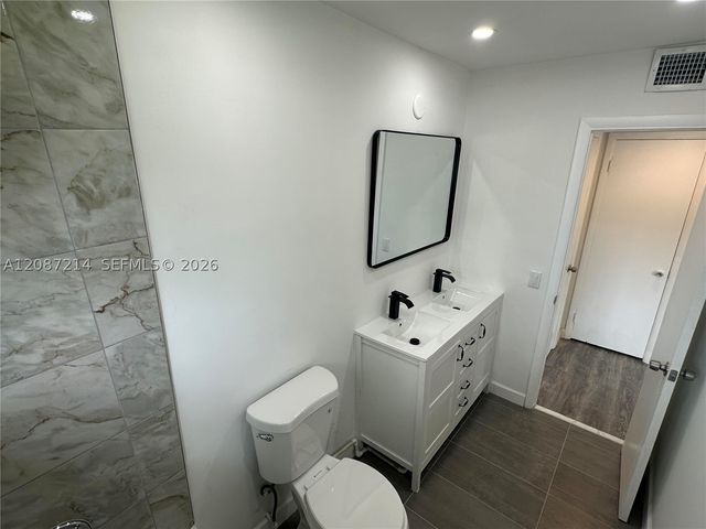 2025 NW 191st St, Miami Gardens, FL 33056