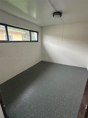 2025 NW 191st St, Miami Gardens, FL 33056