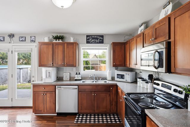 1016 Progress Pl, Lawrenceburg, KY 40342