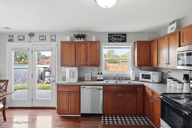 1016 Progress Pl, Lawrenceburg, KY 40342