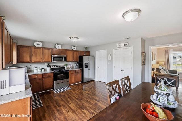 1016 Progress Pl, Lawrenceburg, KY 40342