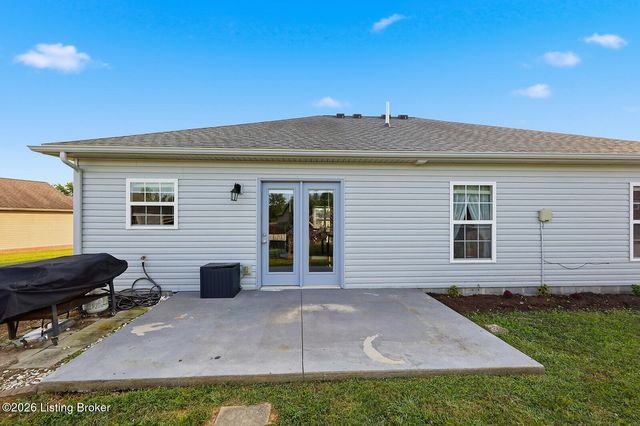 1016 Progress Pl, Lawrenceburg, KY 40342