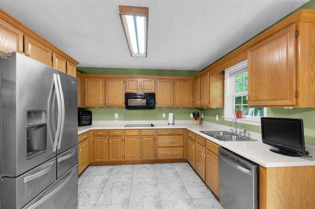 5221 Grand View Ln, Pleasant View, TN 37146