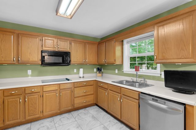 5221 Grand View Ln, Pleasant View, TN 37146