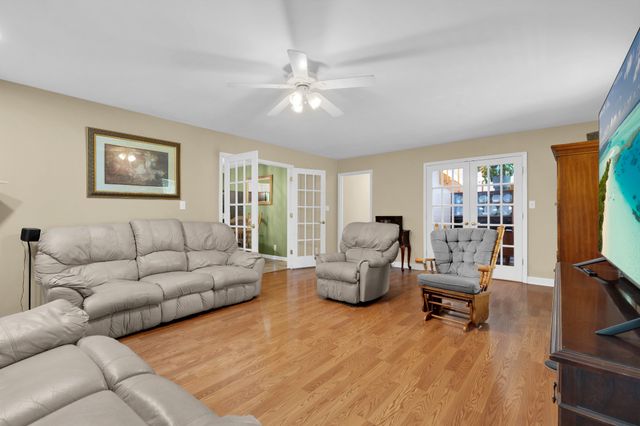 5221 Grand View Ln, Pleasant View, TN 37146