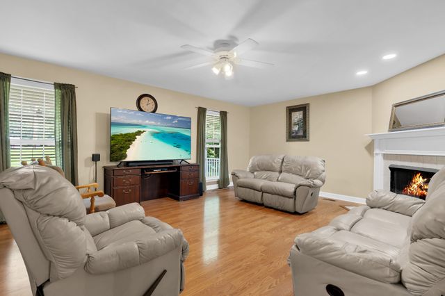 5221 Grand View Ln, Pleasant View, TN 37146
