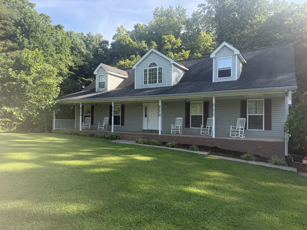 5221 Grand View Ln, Pleasant View, TN 37146