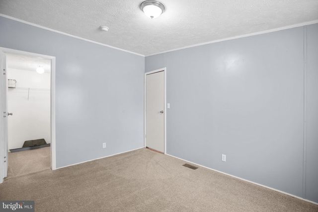 10000 HUMMINGBIRD LN, Partlow, VA 22534