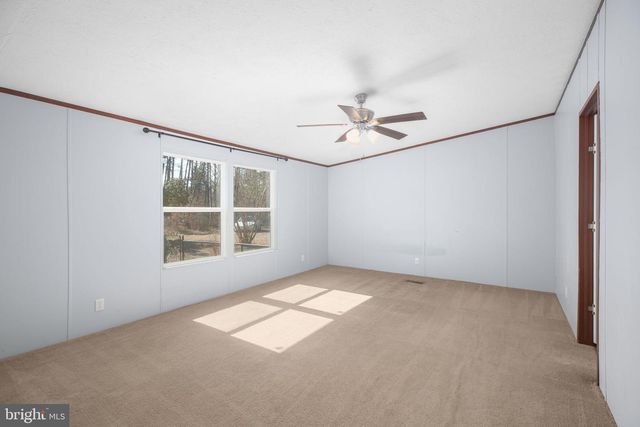 10000 HUMMINGBIRD LN, Partlow, VA 22534