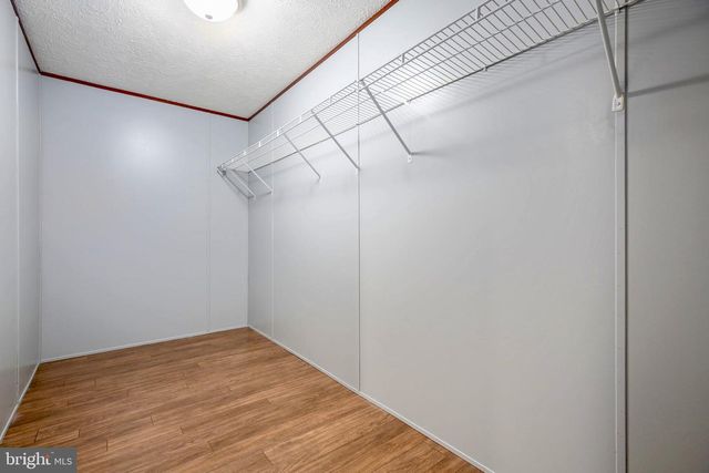 10000 HUMMINGBIRD LN, Partlow, VA 22534