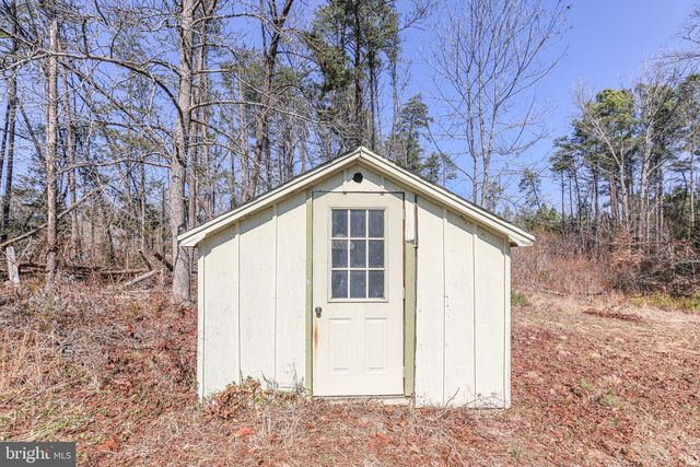 10000 HUMMINGBIRD LN, Partlow, VA 22534