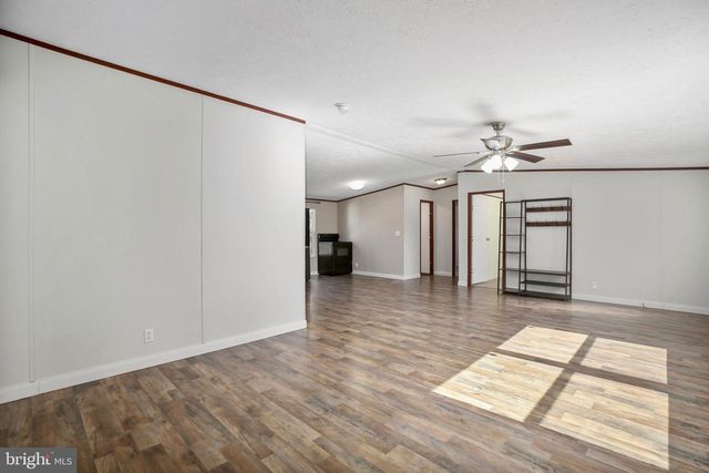 10000 HUMMINGBIRD LN, Partlow, VA 22534