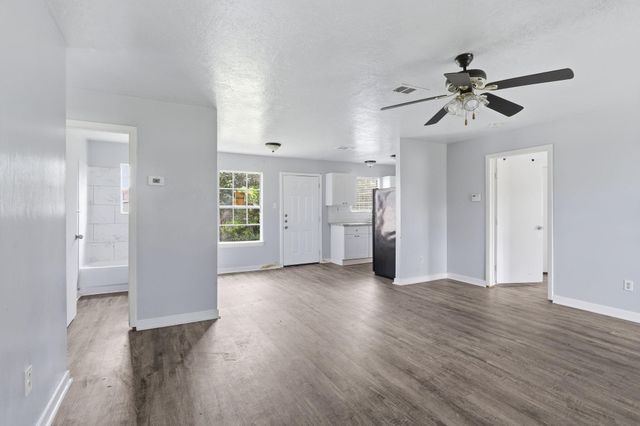 3517 Sparrow Street, Houston, TX 77051