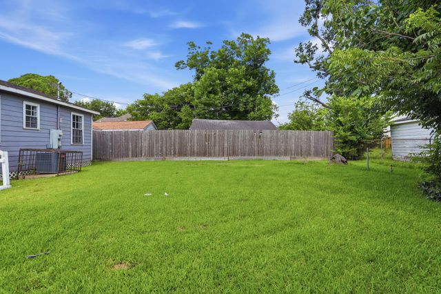 3517 Sparrow Street, Houston, TX 77051