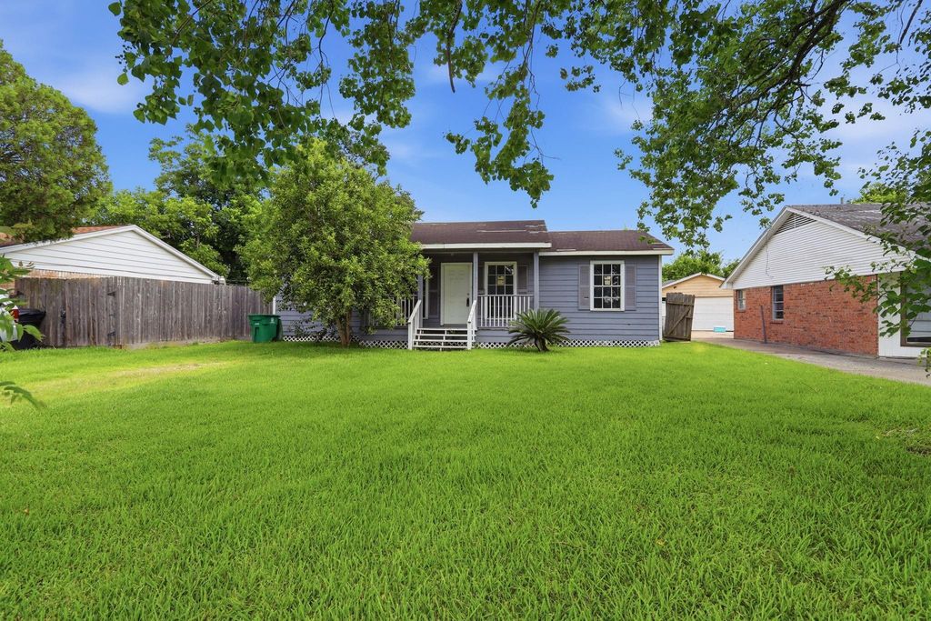 3517 Sparrow Street, Houston, TX 77051
