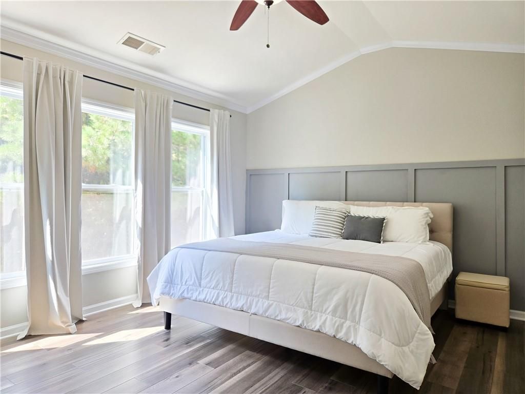 Image 15 of property listing at 3635 Crowchild Drive, Cumming, GA 30041