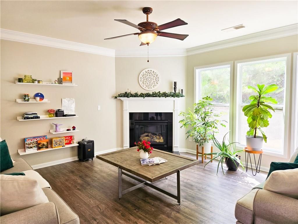 Image 7 of property listing at 3635 Crowchild Drive, Cumming, GA 30041