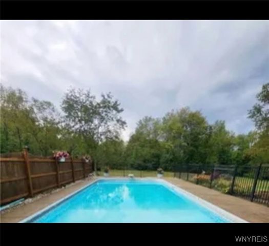 4501 Courtney Highland Drive, Great Valley, NY 14741