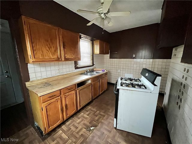 1629 Elberon Avenue, Euclid, OH 44112