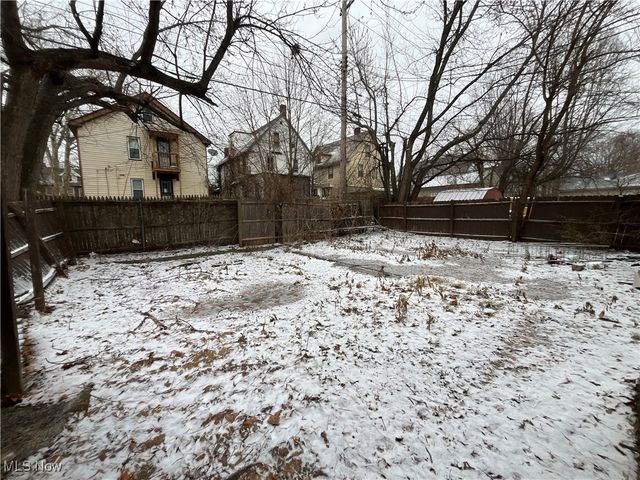 1629 Elberon Avenue, Euclid, OH 44112