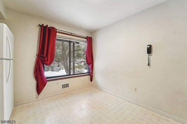 14 Brookside Hts 14G, Wanaque Boro, NJ 07465