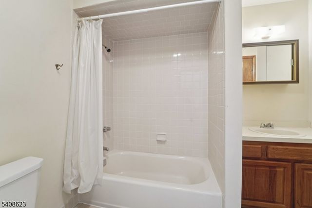 14 Brookside Hts 14G, Wanaque Boro, NJ 07465