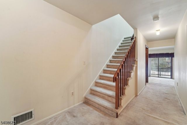 14 Brookside Hts 14G, Wanaque Boro, NJ 07465