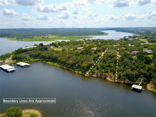 2802 Marina Shores DR, Spicewood, TX 78669