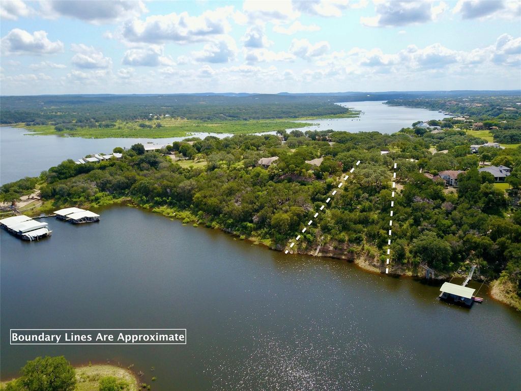 2802 Marina Shores DR, Spicewood, TX 78669