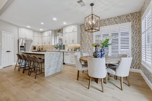 2148 Ash Grove Way, Dallas, TX 75228