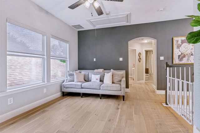 2148 Ash Grove Way, Dallas, TX 75228