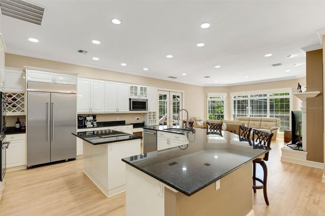 2984 JEFF MYERS CIRCLE, Sarasota, FL 34240