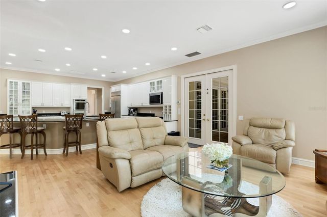 2984 JEFF MYERS CIRCLE, Sarasota, FL 34240