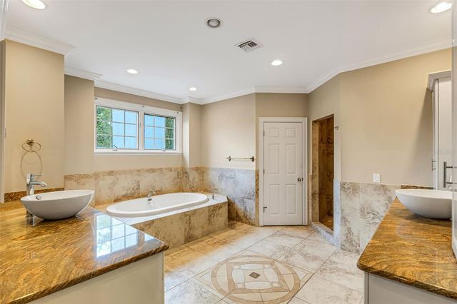 2984 JEFF MYERS CIRCLE, Sarasota, FL 34240