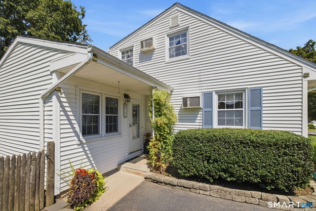 47 Willard Road, Manchester, CT 06042